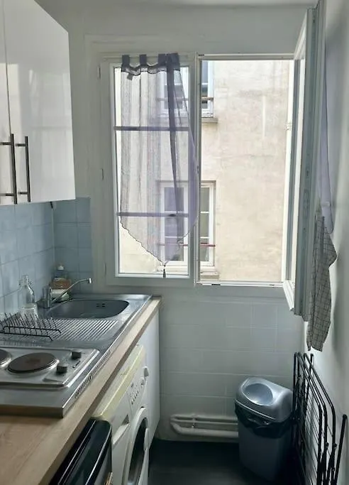 Appartement Cosy Coeur Paris IX Apartment
