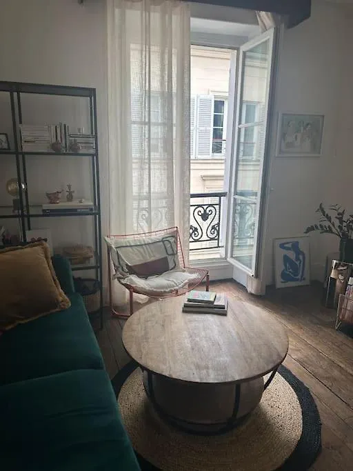 Appartement Cosy Coeur Paris IX Apartment